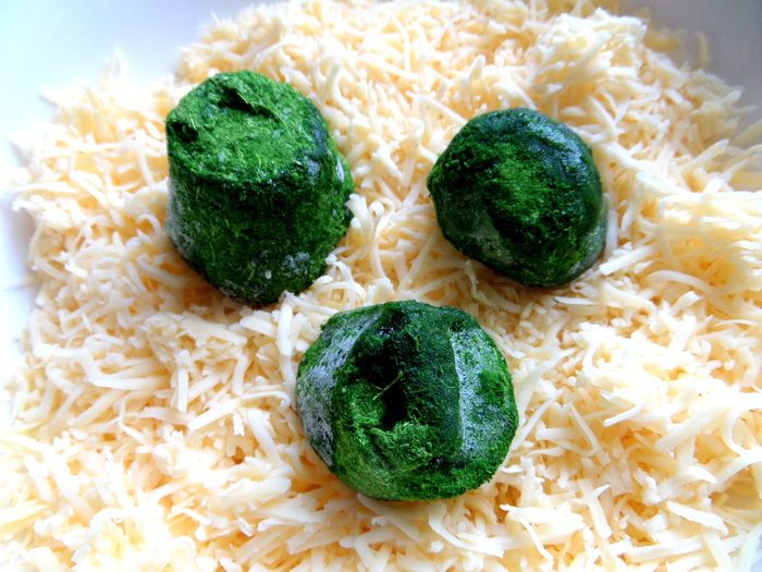 Хачапури со шпинатом и сыром