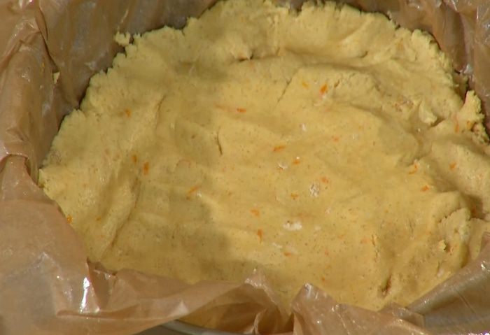 Пирог с малиной и инжиром 