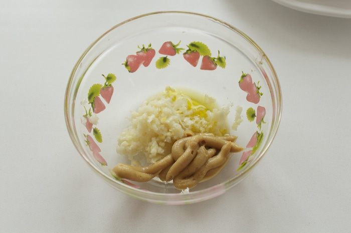 Рулет из свиной рульки с дижонской горчицей