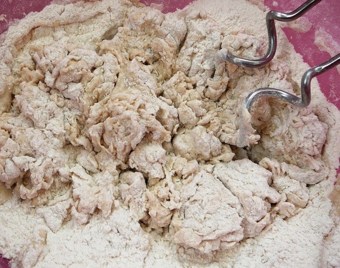 Ржаной хлеб на пиве с медом и овсяными хлопьями