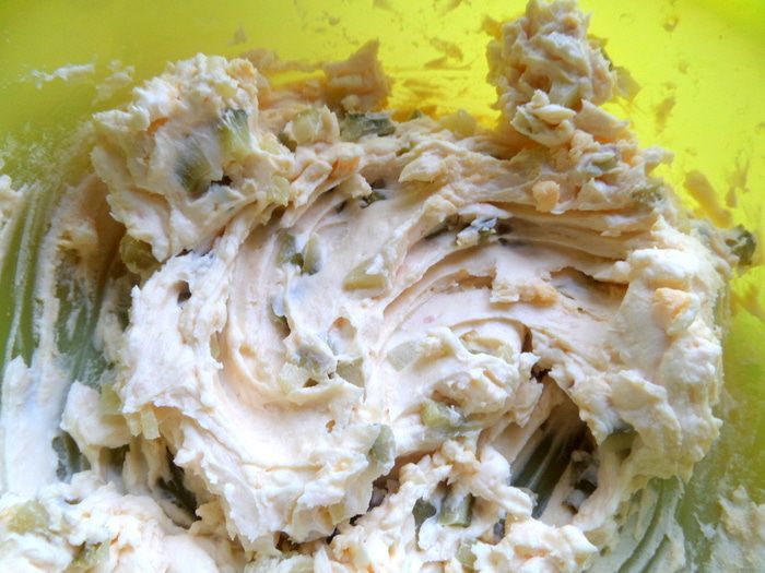 Рыбные &amp;quot;ножки&amp;quot; под юбочкой из перцев