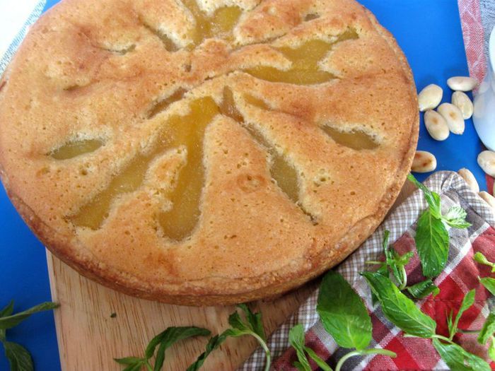 Тарт с франжипаном и карамелизованной грушей    