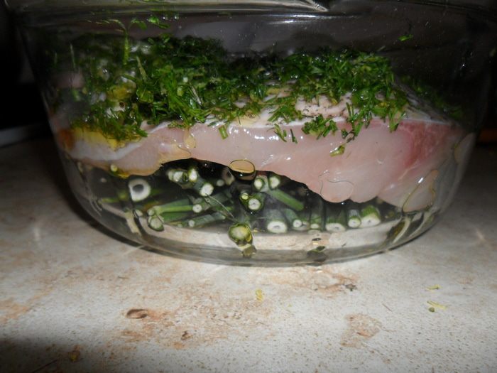 Рыба на подушке из фенхеля