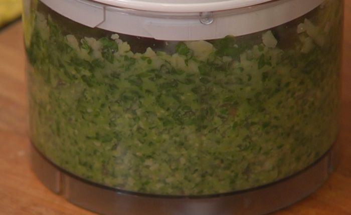 Гренки с баклажанами и моцареллой 