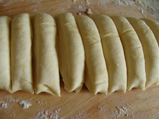 Миндальные трубочки с кардамоном