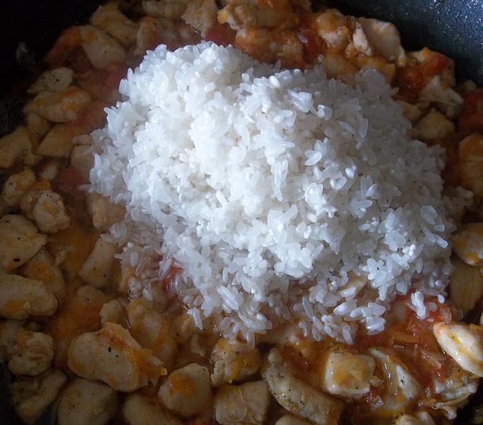 Ризотто с курицей и овощами