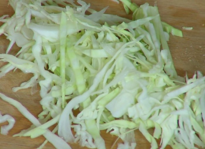 Хот-доги с зелеными овощами и горчичным майонезом 