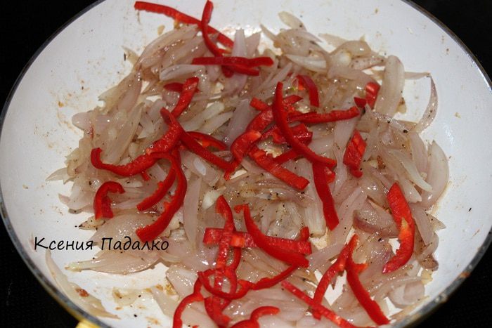 Густой куриный суп с луком