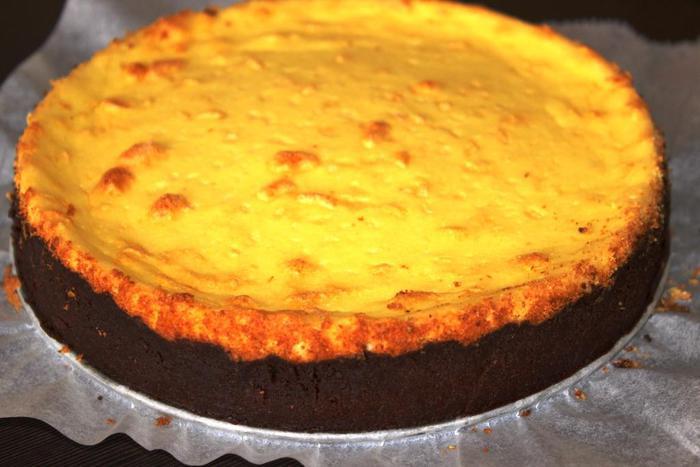 Воздушный творожник на шоколадной основе