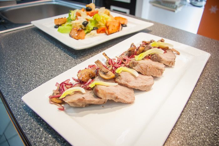 Буженина с пряными травами