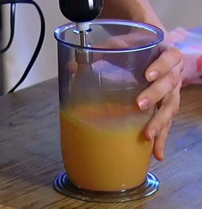 Французские гренки с бананами и карамельным соусом 