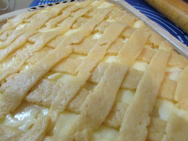 Яблочный пирог с кремом