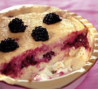 Творожная запеканка с ежевикой