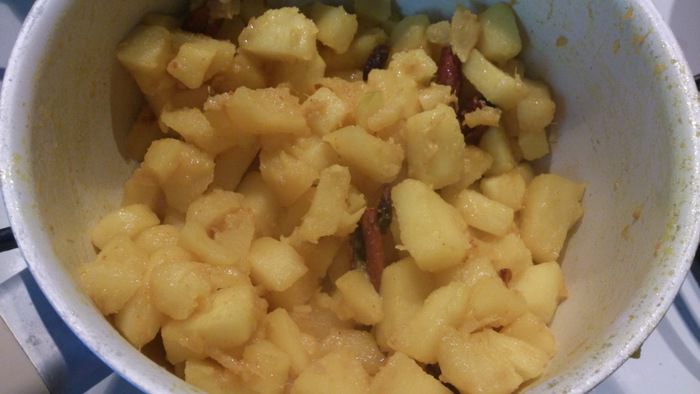 Шашлычки из куриной грудки в индийском стиле