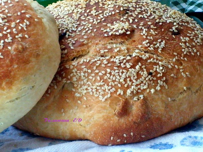 Хлебушек с изюмом, орехами и корицей