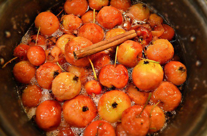 Ароматное варенье из райских яблок