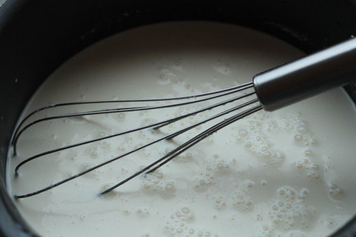 Кофейно-ромовая панна котта с соусом Тоффи