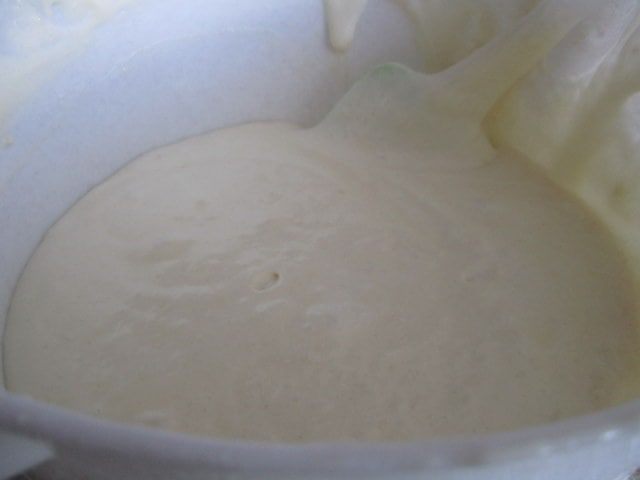 Два бисквита.