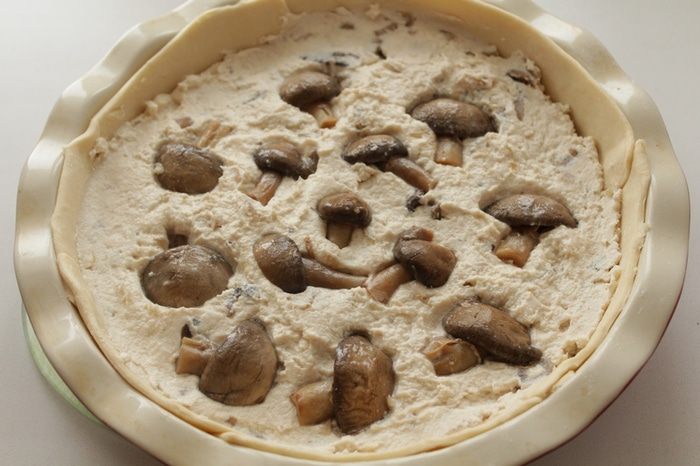 Пирог-суфле с курицей и грибами