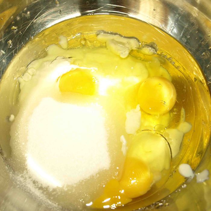 Пирог с вишневым сиропом