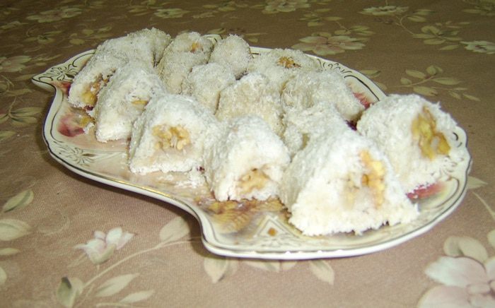 Иранская сладость Баслог