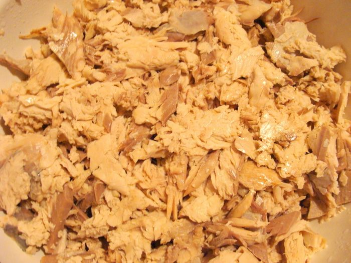 Закусочный лососево-сырный торт