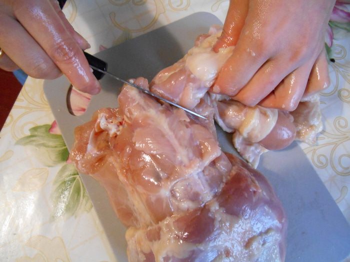 Запеченная блинная курочка с двумя начинками