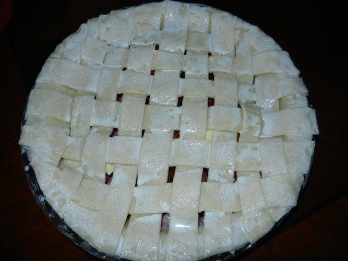 Клубнично-ревеневый пирог (Strawberry Rhubarb Pie)