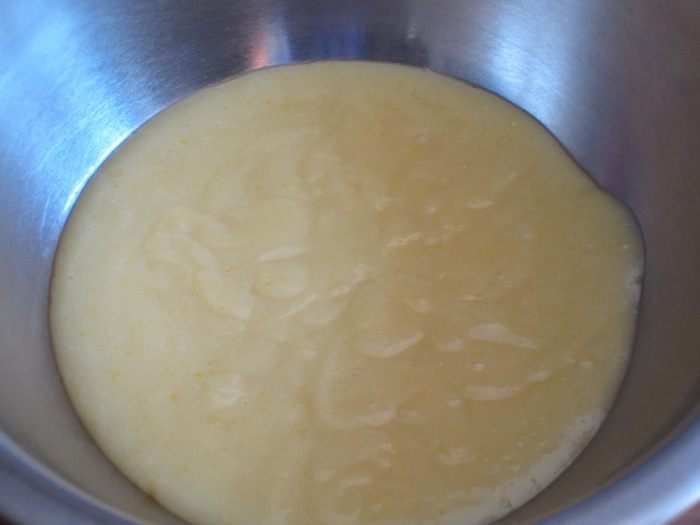 Пасхальные творожные булочки с заварным кремом и абрикосами