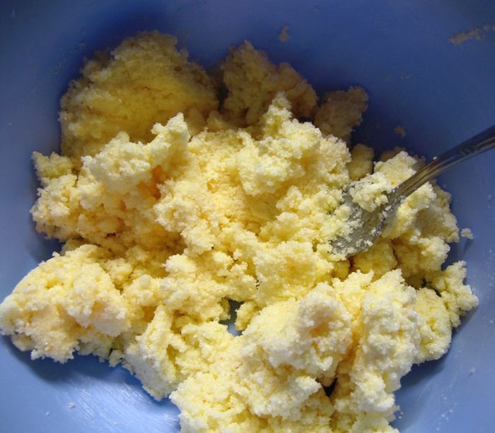 Кекс шоколадно-ореховый на сметане