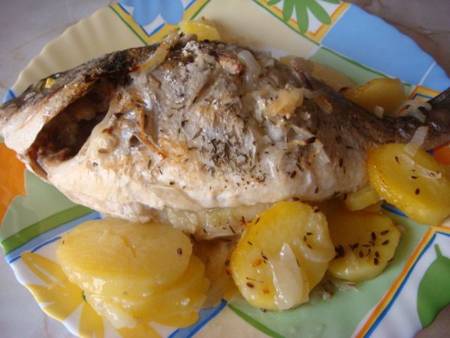 Дорадо с картофелем