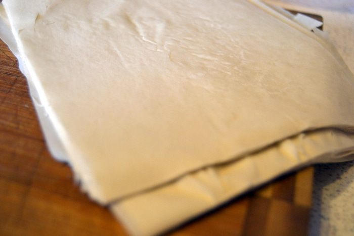 Корзиночки со шпинатом и карамельным луком