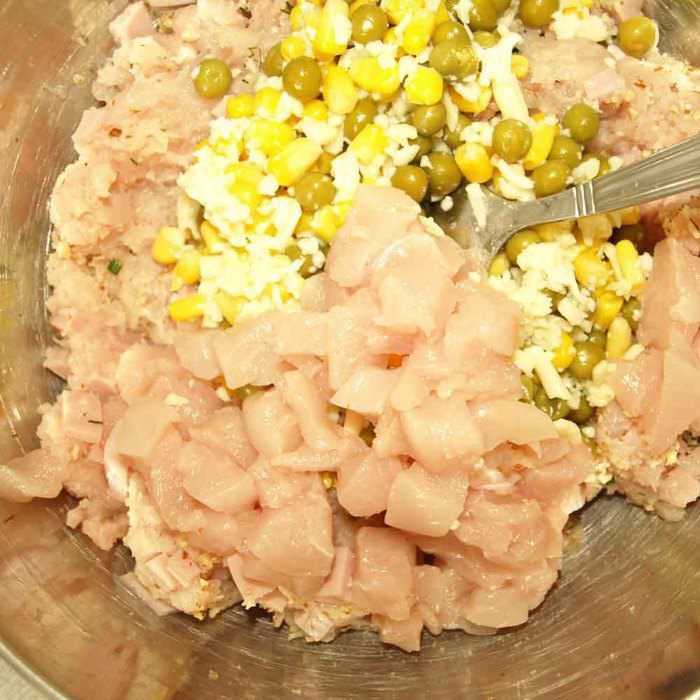 Миндально-куриный хлеб с овощами