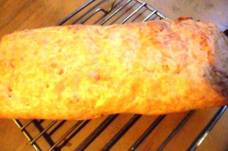 Кукурузный кекс с сыром и паприкой