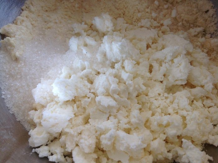 Творожно-песочное печенье с яблоками