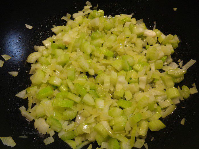 Мидии в соусе из белого вина по-канадски