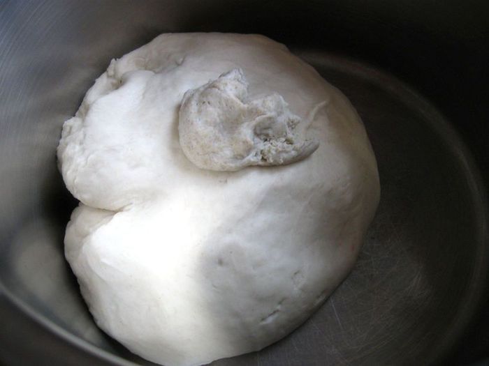 Хлеб с тмином и изюмом от Ришара Бертине