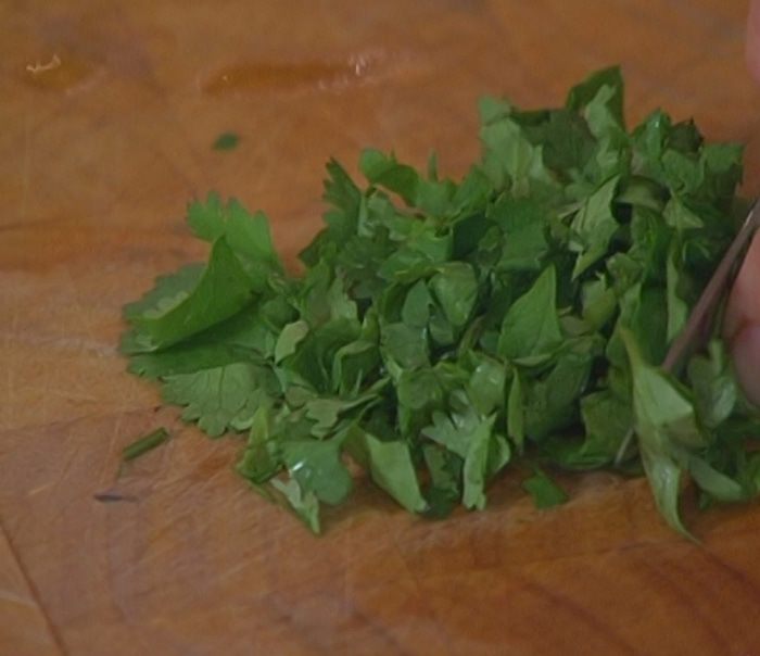 Супчик из чечевицы с пореем и помидорами