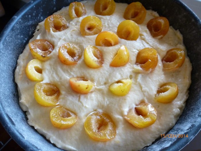 Сливовый пирог с маскарпоне