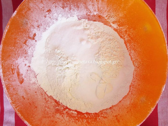 Нежные воздушные булочки (Ensaimadas)