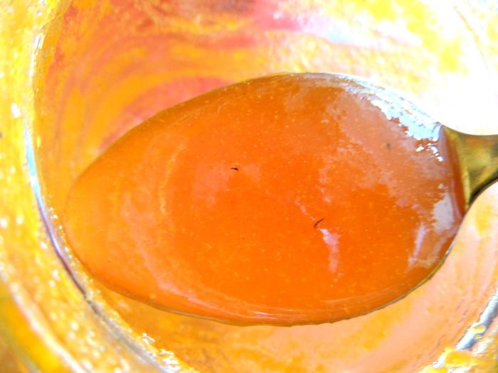 Фруктовый салат в съедобной тарелке