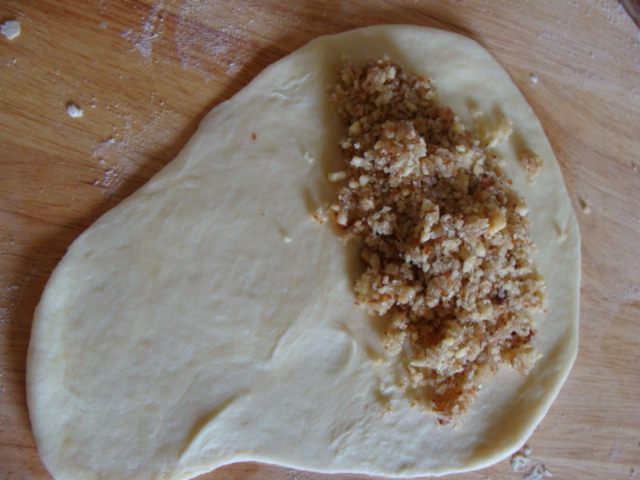 Миндальные трубочки с кардамоном