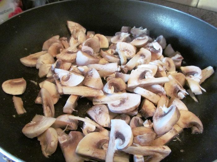 Тарт &amp;quot;Взлетная полоса&amp;quot; со шпинатом, курицей и грибами