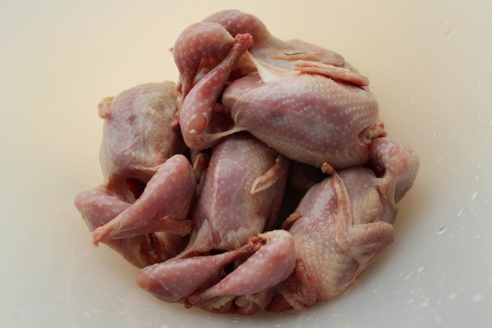 Запеченные перепела с фенхелем и морковью