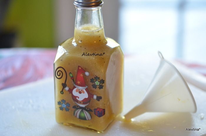 Салат и домашняя медово-горчичная заправка для салата