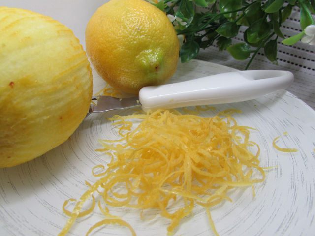 Лимонад из сладкого перца с базиликом