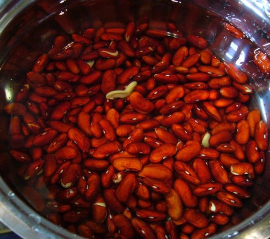 Фасоль с печеным перцем