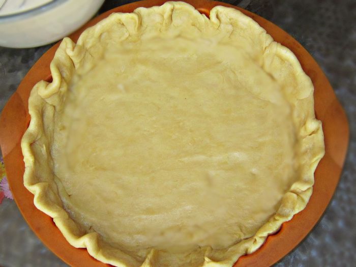 Луковый пирог со шпиком и сыром Джюгас 