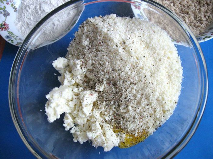 Клецки со шпинатом и сыром