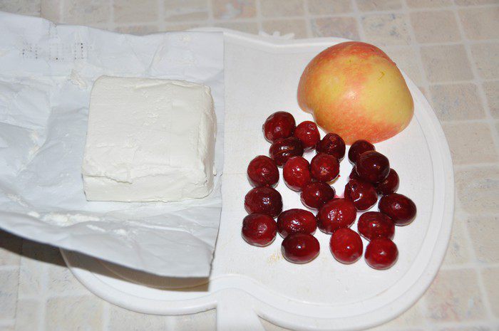 Творожный смузи с клюквой 